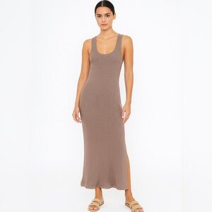 Tan Knit Maxi Dress.‎ SZ med. NWT. Classic, fitted, minimalist core